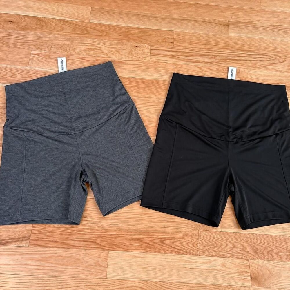 Old Navy Maternity XL shorts 2-pack full-panel over-the-belly waistband stretchy